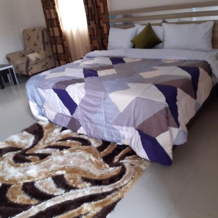 Goddis Apartments Lagos Bagian luar foto