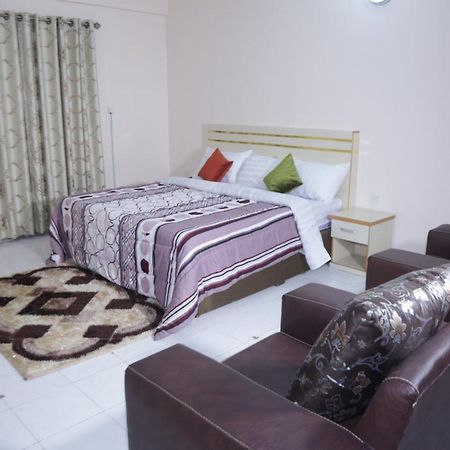 Goddis Apartments Lagos Bagian luar foto