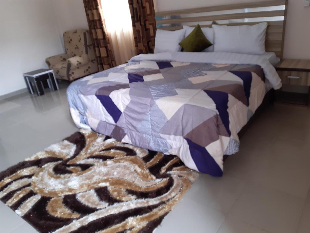Goddis Apartments Lagos Bagian luar foto