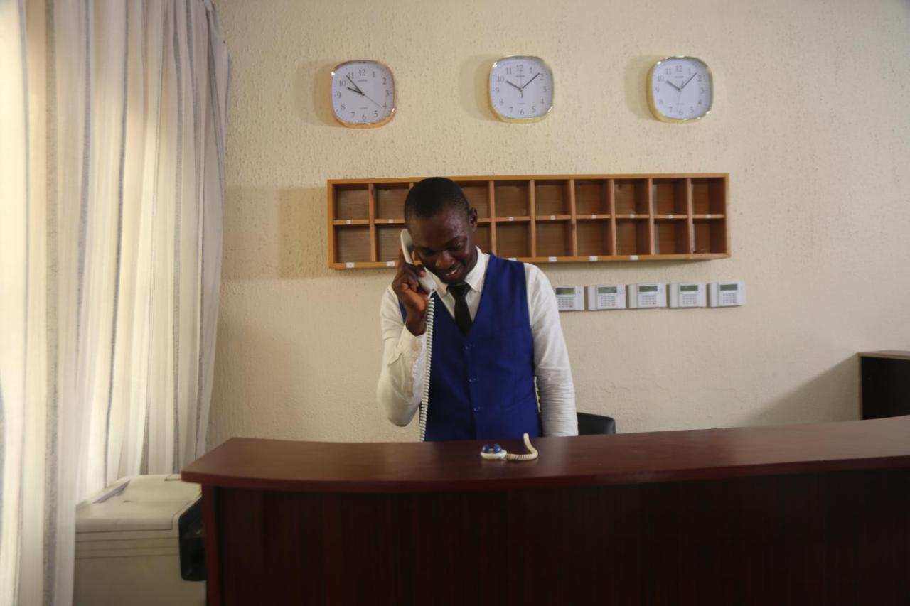 Goddis Apartments Lagos Bagian luar foto