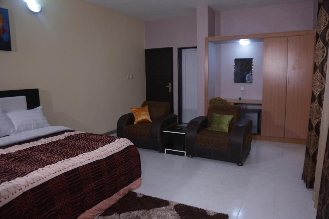 Goddis Apartments Lagos Bagian luar foto