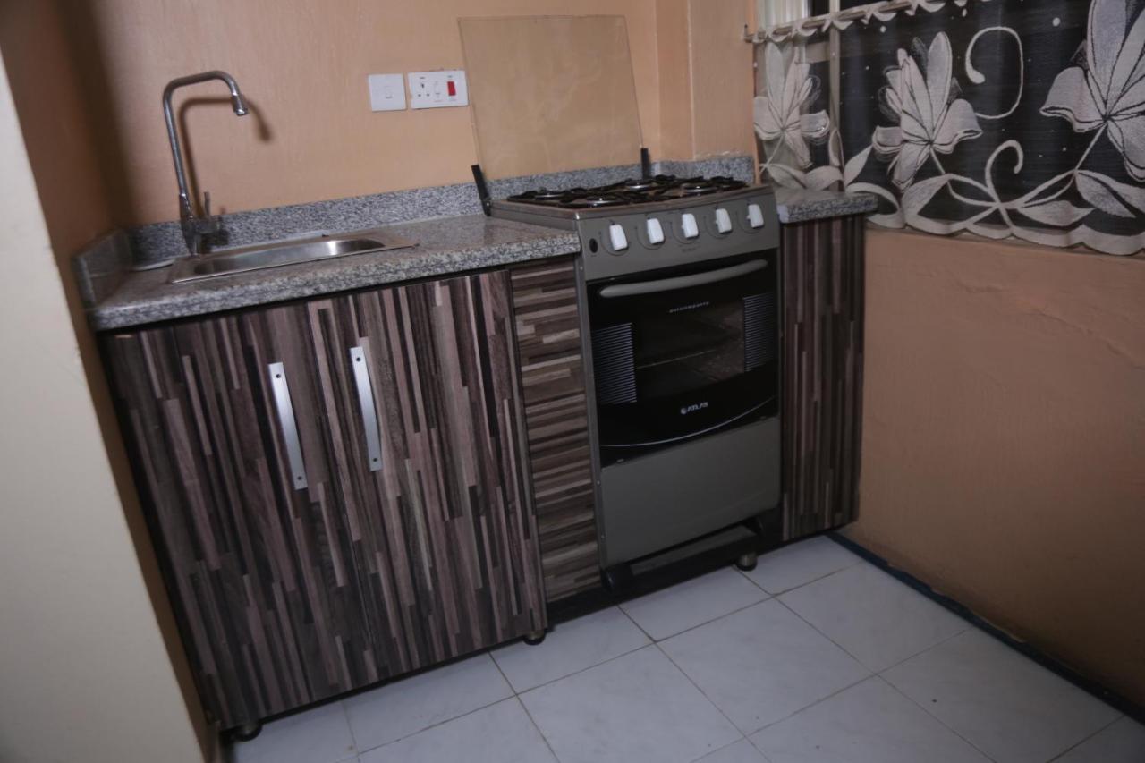 Goddis Apartments Lagos Bagian luar foto